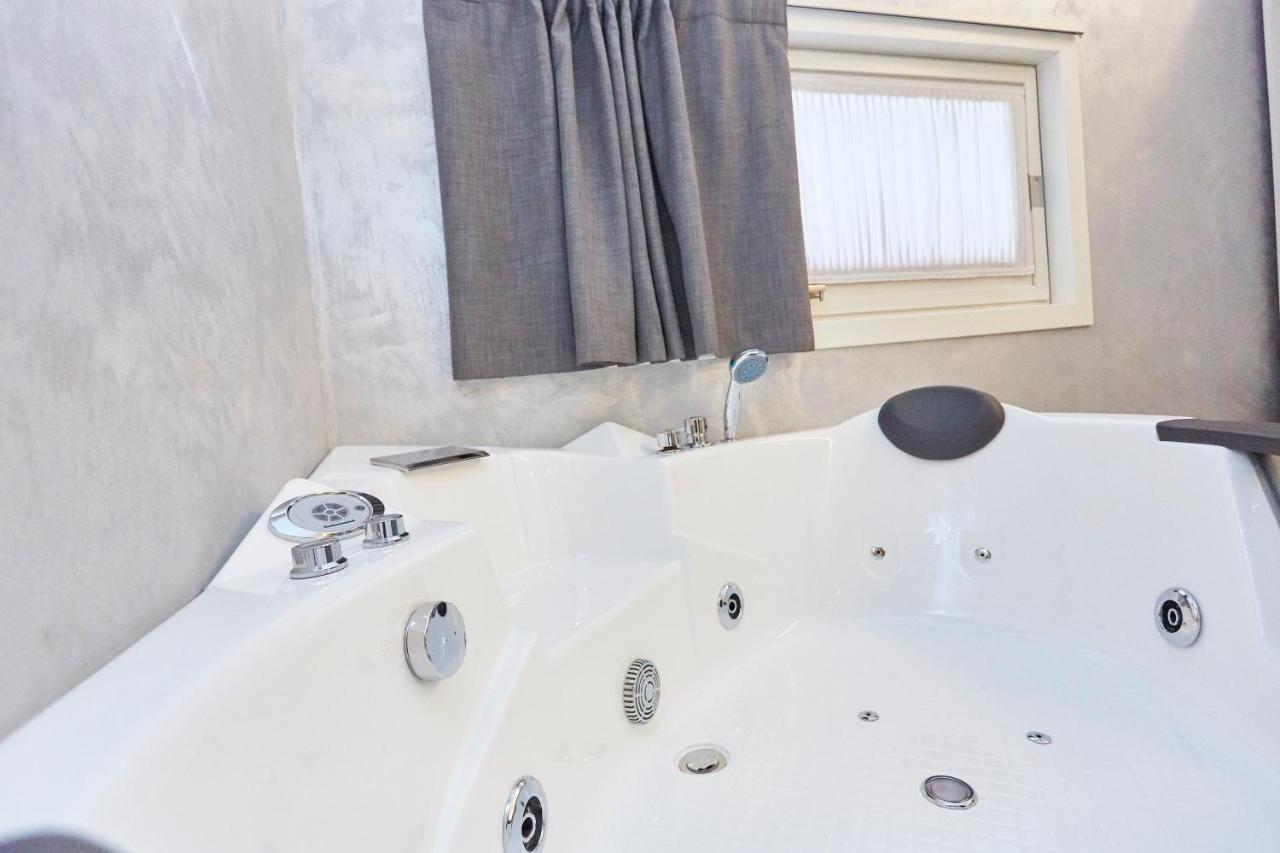 Hotel Villa Lilla Desenzano del Garda Eksteriør bilde
