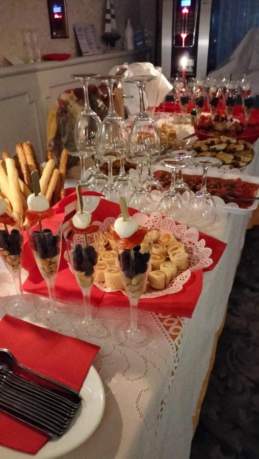 Hotel Villa Lilla Desenzano del Garda Eksteriør bilde