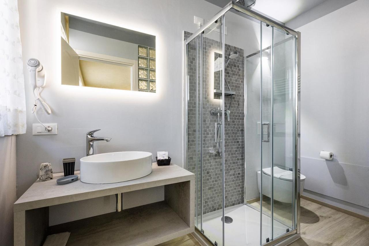 Hotel Villa Lilla Desenzano del Garda Eksteriør bilde