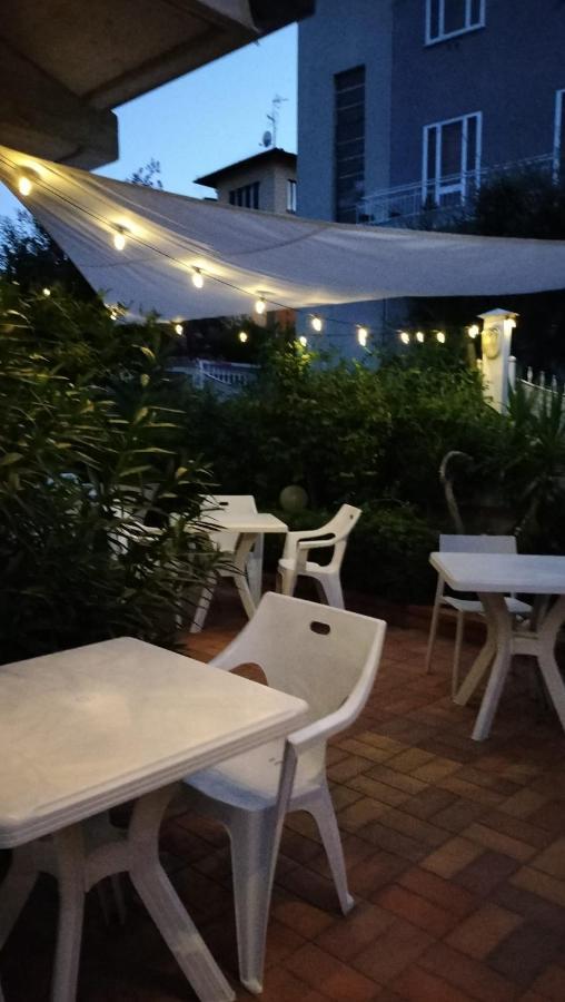 Hotel Villa Lilla Desenzano del Garda Eksteriør bilde