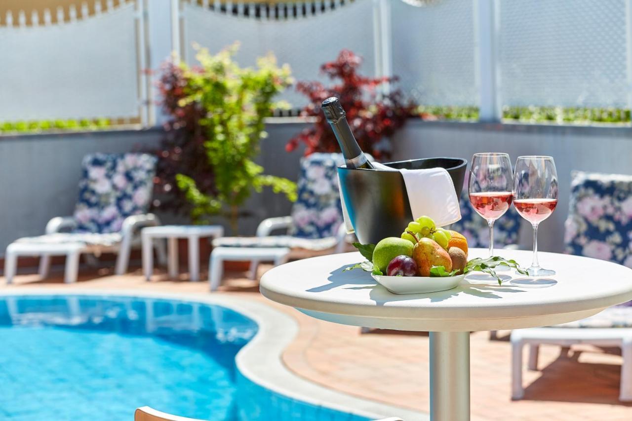 Hotel Villa Lilla Desenzano del Garda Eksteriør bilde